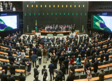 REFORMA ADMINISTRATIVA OU REFORMA DE PRIVILÉGIOS?