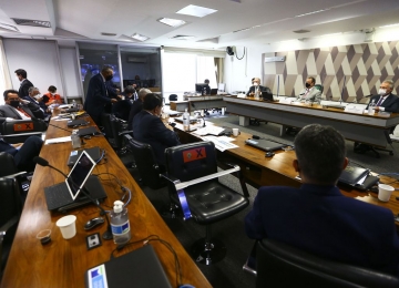 CPI da Covid aprova convocação de governadores e reconvocação de Queiroga e Pazuello