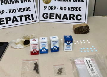 Operação Policial Desmantela Tráfico de Drogas em Residência de Professor de Idiomas