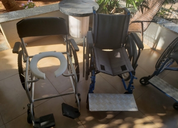  Lar dos Vovôs recebe cadeiras de banho e de rodas confeccionadas por presidiários