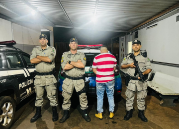Fiscalização de bares resulta em traficante preso com quase R$ 50 mil em Rio Verde
