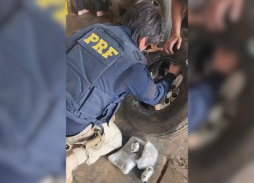 Em Morrinhos, idoso é preso com drogas escondidas em pneu de caminhonete