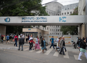 Enfermeiro é preso ao ser flagrado com boca em órgão genital de paciente em coma em São Paulo