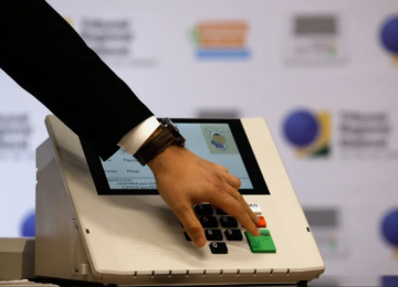 ESQUECIMENTO OU DESCOMPROMISSO COM O VOTO?