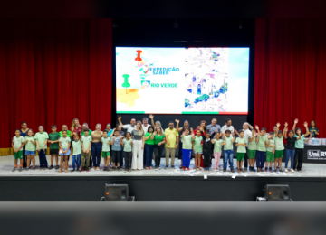 Prefeitura de Rio Verde realiza lançamento de programa que levará alunos para intercâmbio em Portugal