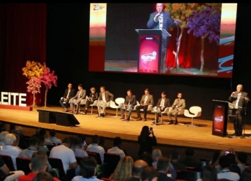 Fórum de discussão da pecuária leiteira do país acontece em Goiás e tem Sistema Faeg/Senar/Ifag presente