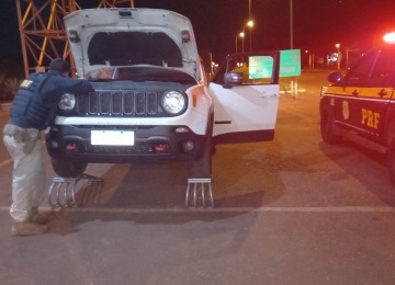 PRF recupera veículo roubado em fiscalização na BR-060 em Rio Verde