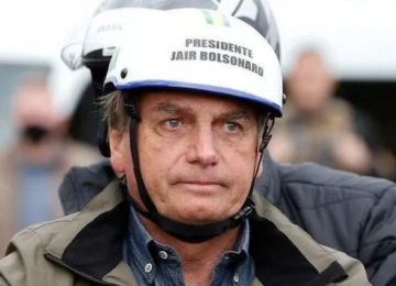 Mesmo com tornozeleira eletrônica, Bolsonaro confirma presença em motociata em Brasília nesta terça (29)