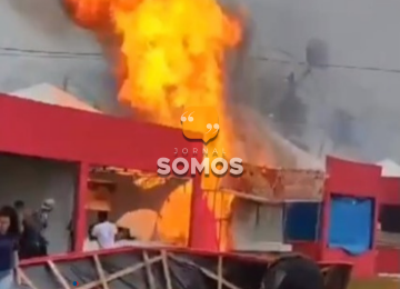 Incêndio em barraca de alimentos no Parque de Exposições de Jataí-GO