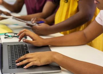 Fies abre inscrições com mais de 74 mil vagas para financiamento estudantil no 2º semestre
