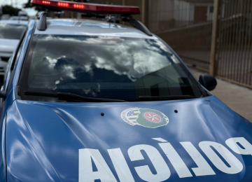 Homem persegue ex-companheira e foge após descumprir medida protetiva em Rio Verde