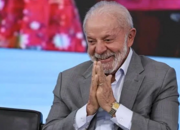 Lula reclama de salário de R$ 46 mil e diz que 