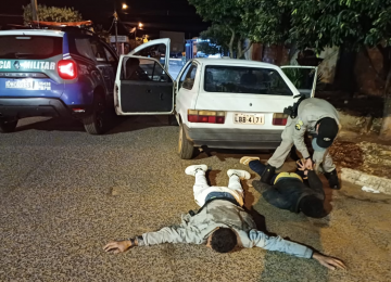 Polícia Militar de Rio Verde recupera carro furtado e prende dupla no Dom Miguel