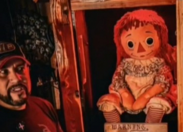 Morre cuidador da boneca Annabelle em quarto de hotel nos EUA