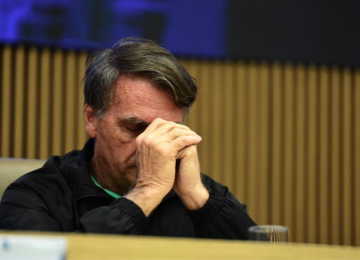 PF sugere vigilância 24h dentro da casa de Bolsonaro para evitar fuga