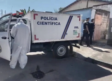 Corpo em decomposição é encontrado dentro de residência em Goiânia