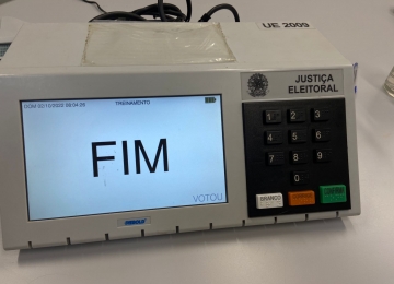 Gerente de cartório eleitoral de Rio Verde reforça processos de segurança das urnas eletrônicas