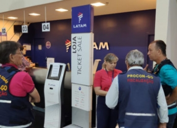 Procon Goiás apura assistência em voo no dia do Réveillon