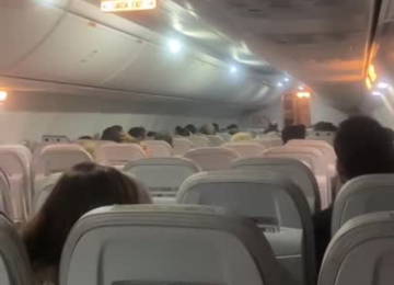 Piloto avisa a passageiros que avião colidiu contra veículo ao decolar no Rio de Janeiro