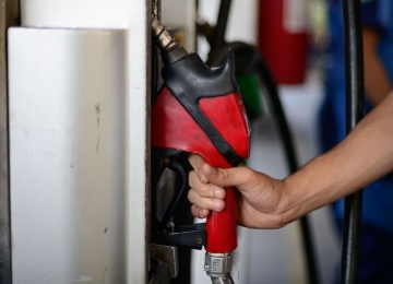 Gasolina estabiliza preço após 6 semanas de alta sequencial