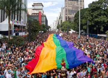 Conheça a história de 28 de junho, Dia do Orgulho LGBTQIA+