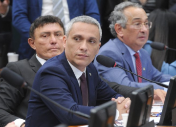 Moraes nega visita de deputado goiano a Bolsonaro e detalha motivo