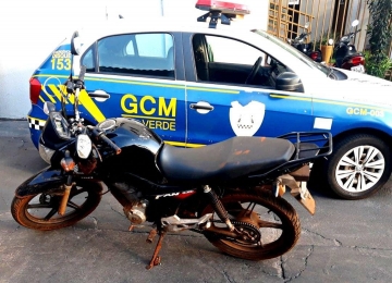 Em menos de 24 horas após o crime, moto é recuperada por equipe da GCM