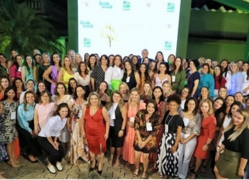 Gracinha realiza 1º Encontro de Primeiras-Damas de Goiás