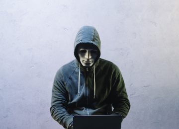 Hacker é preso por sequestrar dados e extorquir empresa rio-verdense