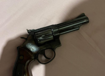 Homem é preso por ameaçar ex-companheira e manter arma ilegal no bairro Maurício Arantes