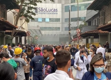 Hospital de Copacabana pega fogo e pacientes são retirados às pressas