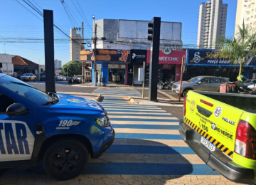 Idosa é atropelada ao atravessar faixa de pedestres na Avenida Presidente Vargas, em Rio Verde
