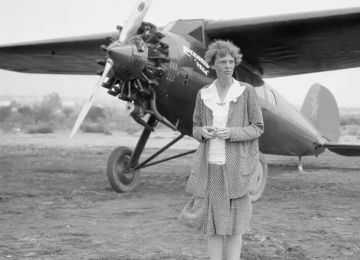 Expedição diz ter encontrado o avião da Amelia Earhart, quase 90 anos após acidente.