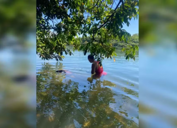 Mulher é encontrada morta com corte no pescoço em rio de Goiás