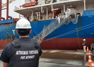Anvisa faz novas recomendações e governo muda chegada de trabalhadores marítimos contra novas Cepas da Covid