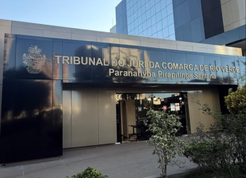Acusada de participação na morte de travesti é absolvida pelo Tribunal do Júri em Rio Verde