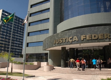 Justiça Federal suspende pagamento de empréstimo consignado por 4 meses