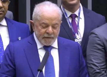 Lula é empossado presidente do Brasil pela terceira vez 