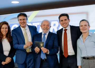 Governo Federal sanciona lei que cria Carteira Nacional de Docente com benefícios para professores
