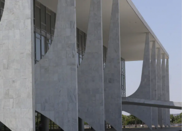 Governo Federal sanciona lei que proíbe uso de linguagem neutra na administração pública