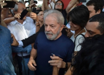 Justiça autoriza transferência de Lula para São Paulo