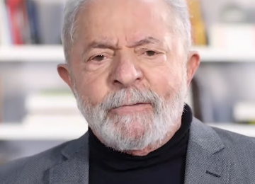 Lula é acusado pela Receita Federal de sonegar impostos e de conluio com empreiteiras