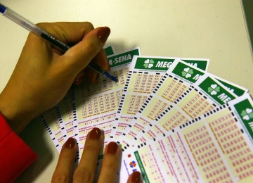Caixa anuncia aumento de R$ 0,50 nas apostas pela loteria 