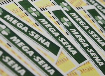 Mega-Sena: Bolão de Goiás acerta cinco números e leva mais de R$ 90 mil
