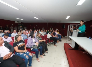 Ministra da Mulher, da Família e dos Direitos Humanos entrega veículos e equipamentos a Conselhos Tutelares e Patrulha Maria da Penha em Goiás