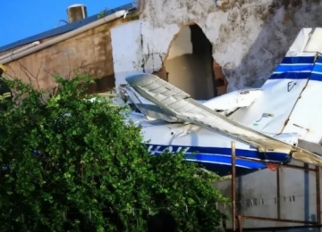 Irmãos morrem após avião cair em Goiânia