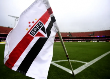 Crise no São Paulo se agrava com derrota em campo e votação de impeachment do presidente