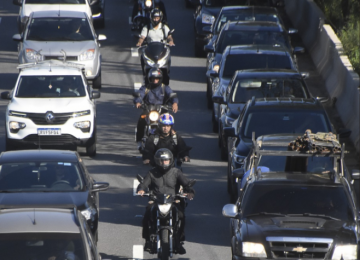 Mortes por acidentes de motocicletas crescem no Brasil, segundo Atlas da violência