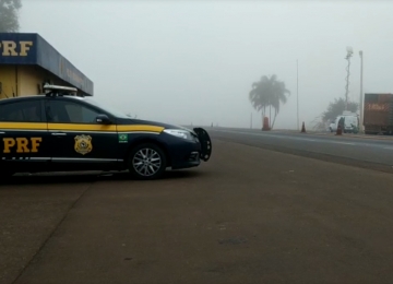 PRF dá dicas aos motoristas sobre cuidados com neblina nas rodovias goianas