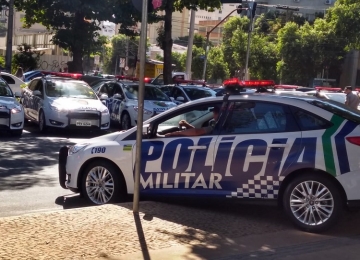 Polícia Militar de Rio Verde detém homem que danificou e tentou atear fogo em agência bancária